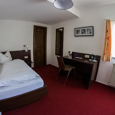 Ratskeller Niederurff - & Restaurant 3*