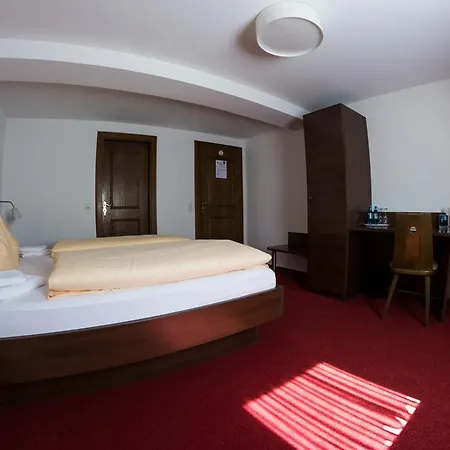 Gasthuis Ratskeller Niederurff - & Restaurant Bad Zwesten