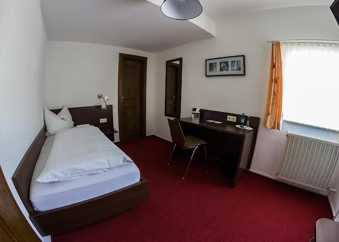 Ratskeller Niederurff - & Restaurant 3*